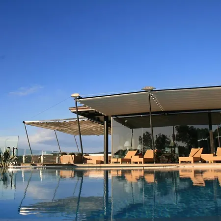 Capellans فيلة يوريت دي مار